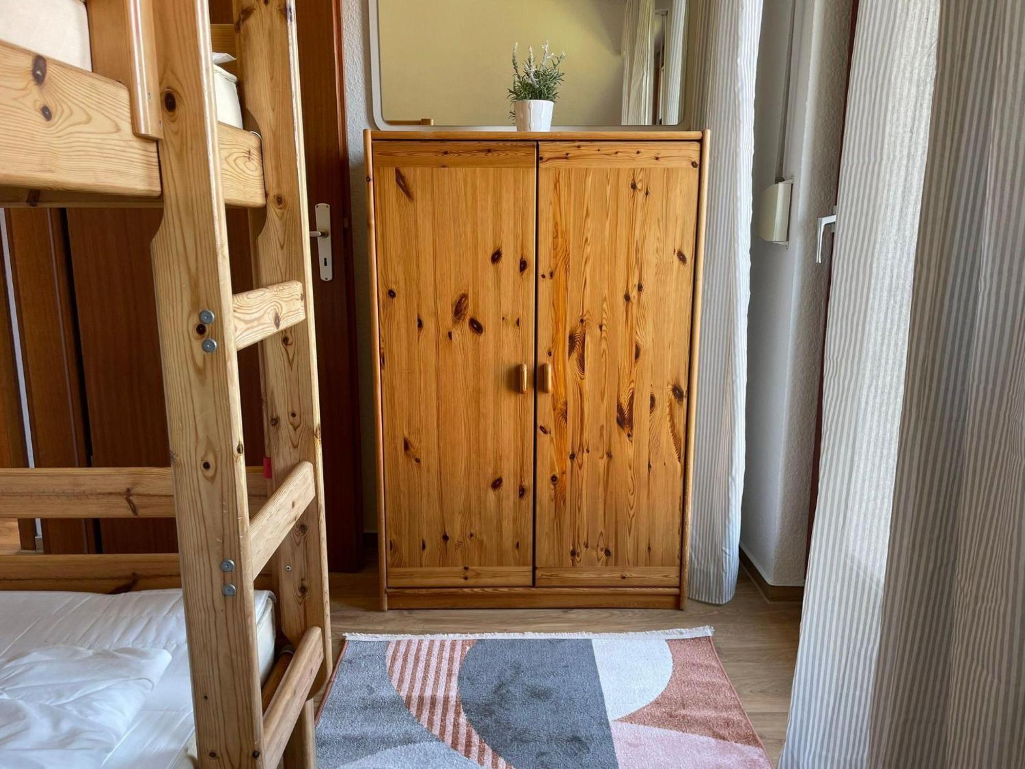 Ferienwohnung-Nils-Holgerson-Mit-Balkon-Zwischen-Strand-Wald-Wiese-Im-Suedosten-Der-Insel-Ruegen Gustow  Exterior foto